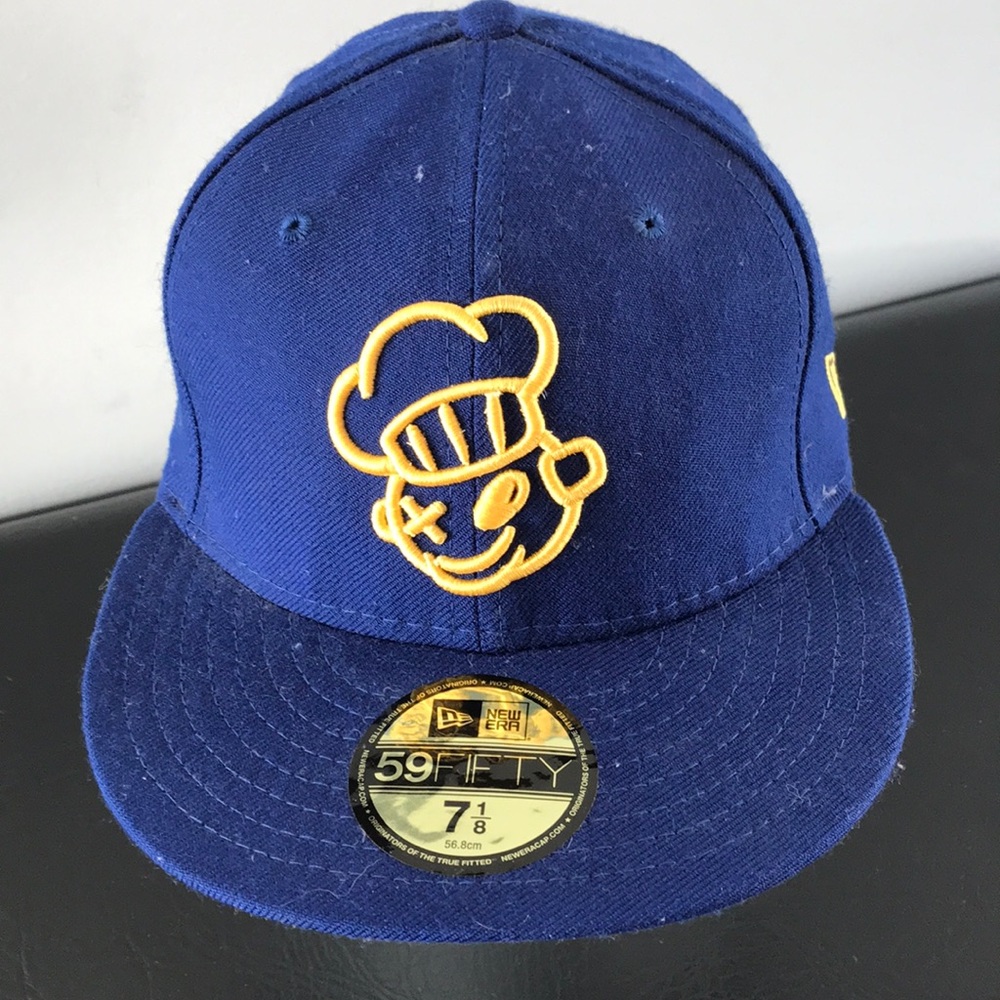 Blue and yellow hat size 7-1/8